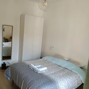 A 5 Mn A Pied De La Gare Confort Avec Balcon , Cannes France