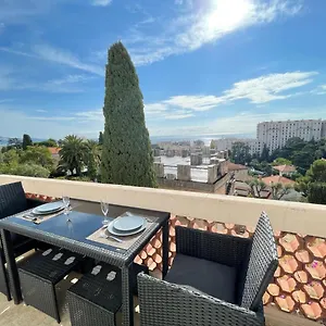 Renting - Luxurious Sea View Terrasse - King Bed - Parking , Nice France