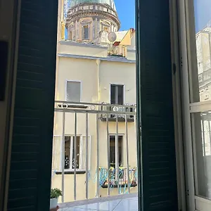 O'tuocc A Chiaia , Naples Italie